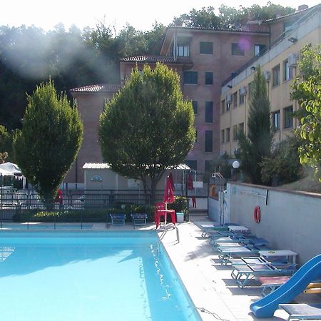 Hotel Tortorina Urbino Exterior foto