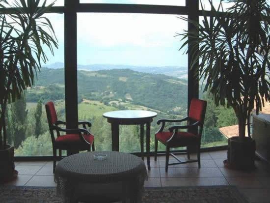 Hotel Tortorina Urbino Exterior foto