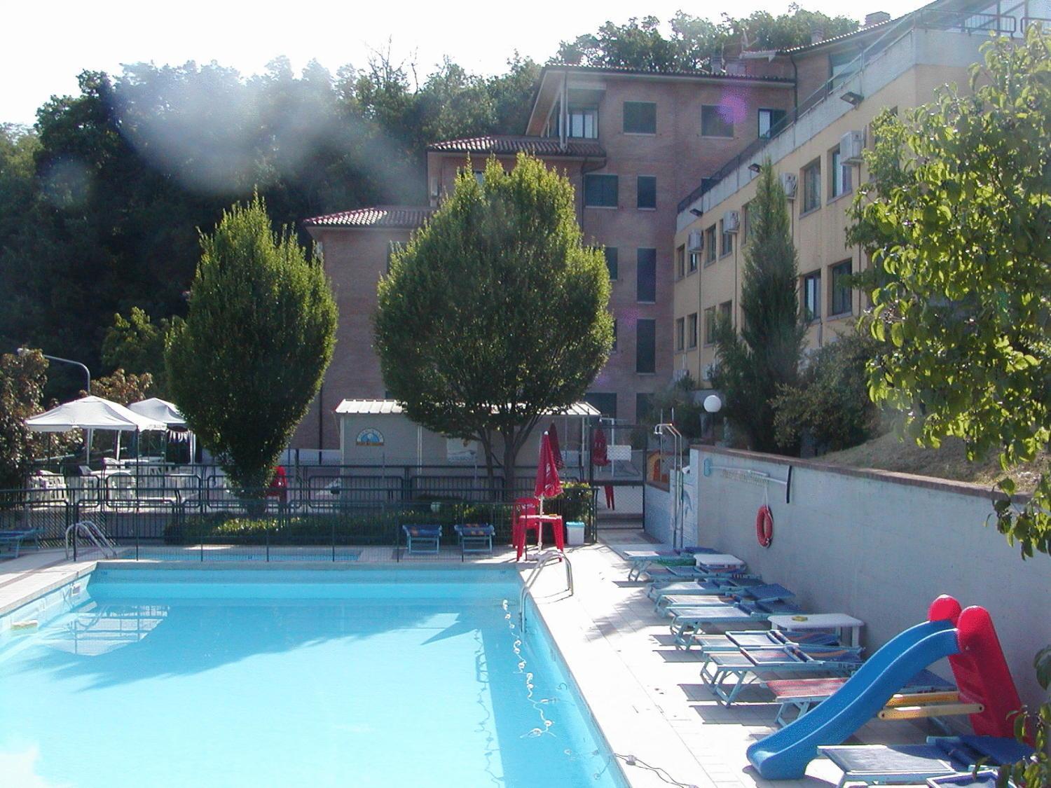 Hotel Tortorina Urbino Exterior foto